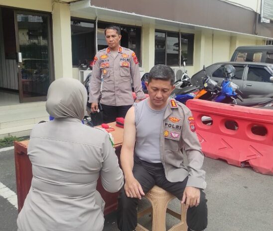  Kapolrestabes Medan dan PJU Gelar Vaksinasi Booster Keempat