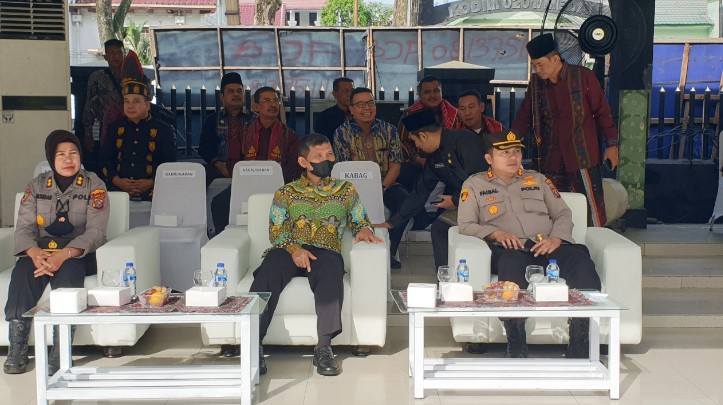 Kapolres Pelabuhan Belawan Hadiri Upacara Hari Guru Nasional