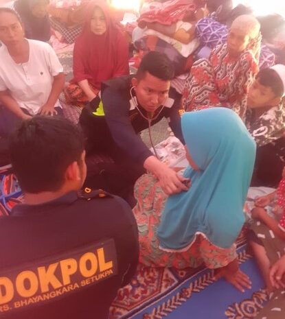  Bhaktikes Gempa Cianjur RS Bhayangkara Setukpa di Posko Cijendil