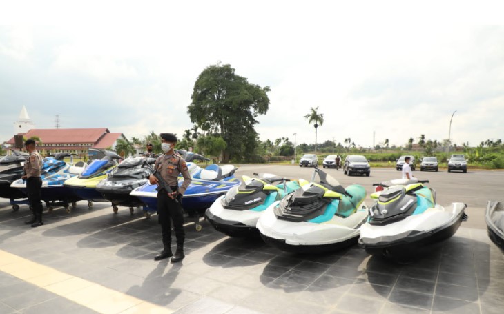  Polda Sumut Sita Jetski, Speadboat, dan Kapal Milik Bos Judi Online Apin BK