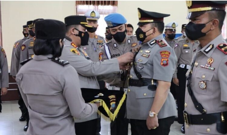  Kapolres Belawan Pimpin Sertijab Kasat Sabhara