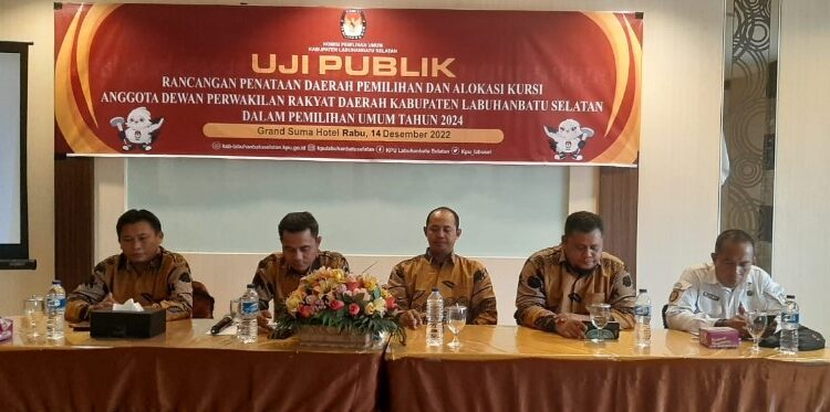  KPUD Labusel Gelar Uji Publik Rancangan Penataan Daerah Pemilihan dan Alokasi Kursi Anggota DPRD