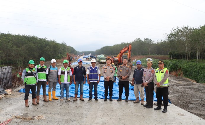  Kapolres Simalungun Gelar Simulasi dan Pola Pengamanan Tol Sinaksak