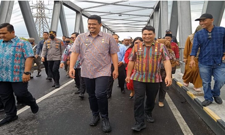 Walikota Medan Resmikan Jembatan Sicanang Belawan