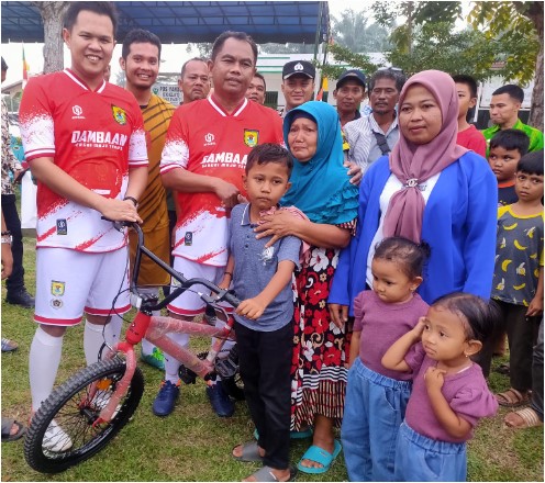  Bupati Darma Wijaya Wujudkan Mimpi Anak Yatim Miliki Sepeda Baru