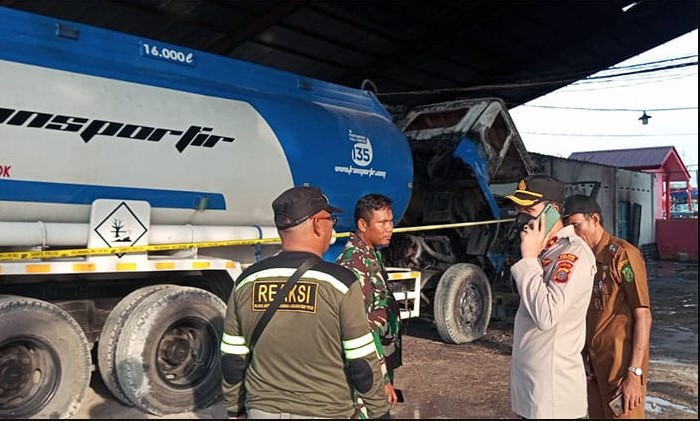 Truk Tangki di Gudang Kelong Belawan Terbakar, Kernet Jadi Korban