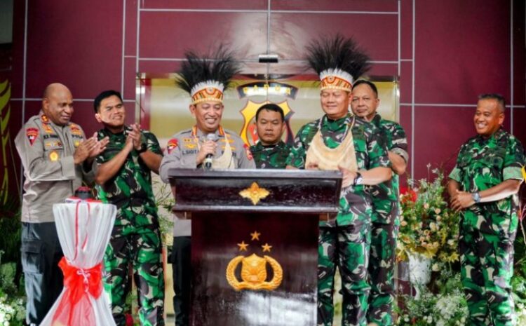  Panglima TNI dan Tiga Kepala Staf Resmikan Polda Papua Baru, Kapolri: Wujud Sinergitas Makin Kokoh