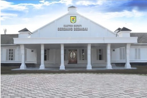 Warna Putih Gedung Bangunan Pemkab Sergai Tidak Menyalahi Aturan