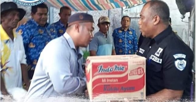 Pemkab Labuhanbatu Serahkan Bantuan kepada Korban Kebakaran di Panai Hilir Berombang