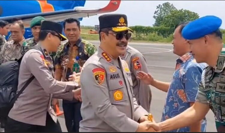 Kabupaten Blora Bertabur Bintang, Empat Jendral Pulang Kampung