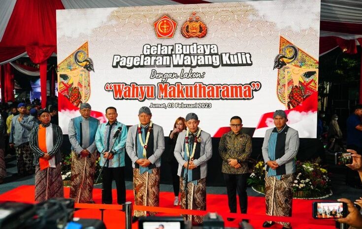 Gelar Wayang Kulit, Kapolri: Perkuat Sinergitas TNI-Polri dan Semakin Dekat dengan Masyarakat