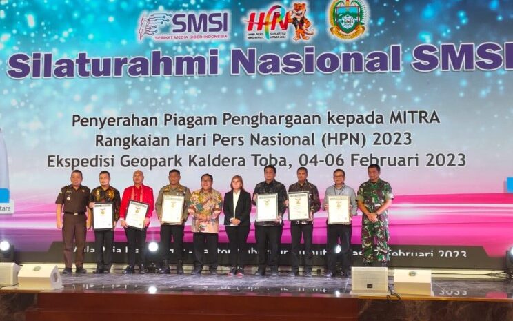 Sukseskan HPN 2023, Kapolda Sumut Terima Penghargaan SMSI