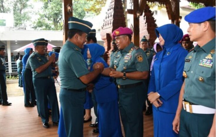  42 Perwira Tinggi TNI AL Naik Pangkat