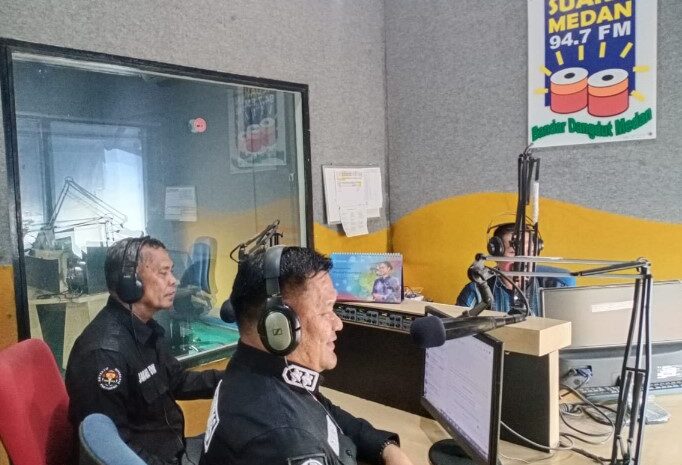 Bid Humas Polda Sumut Sosialiasi F1H2O di Radio Suara Medan