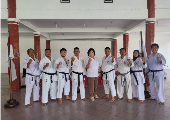  Hadiri UKT, Bupati Sambut Rombongan Perguruan Karate Shokaido Kabupaten Karo