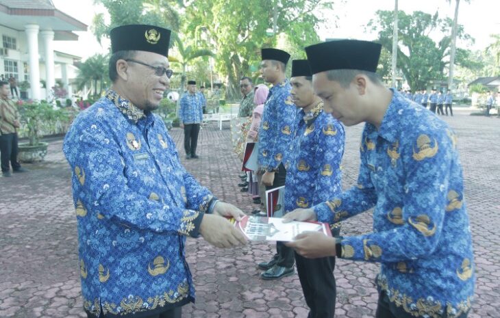  106 CPNS Terima SK PNS Dari Sekda Kabupaten Asahan