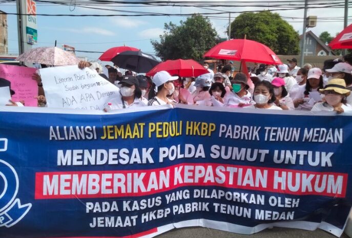  Polrestabes Medan Kawal Unras Massa Aliansi Jemaat Peduli HKBP Pabrik Tenun