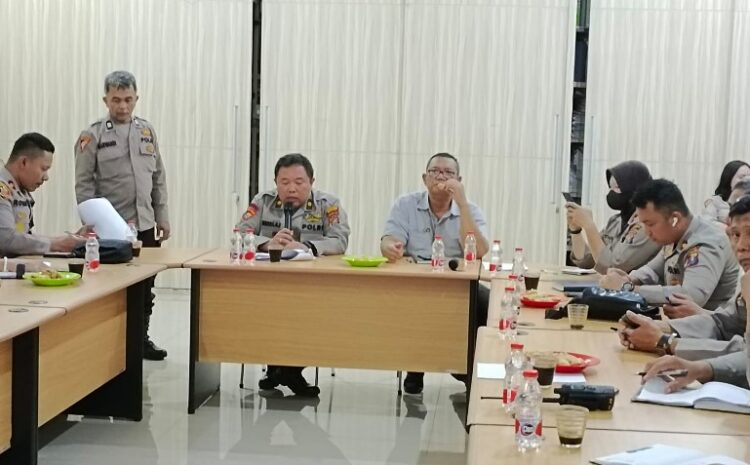  Polrestabes Kawal Kunker Menko Bidang Politik Hukum dan Keamanan di Kota Medan