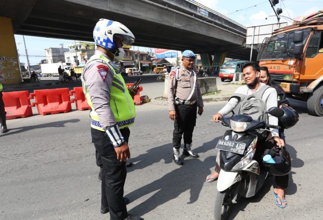  Operasi Keselamatan Toba 2023, Kasatgas Preventif Ingatkan Personil Tidak Ada Penindakan dan Imbau Pengendara Tertib Berlalu Lintas