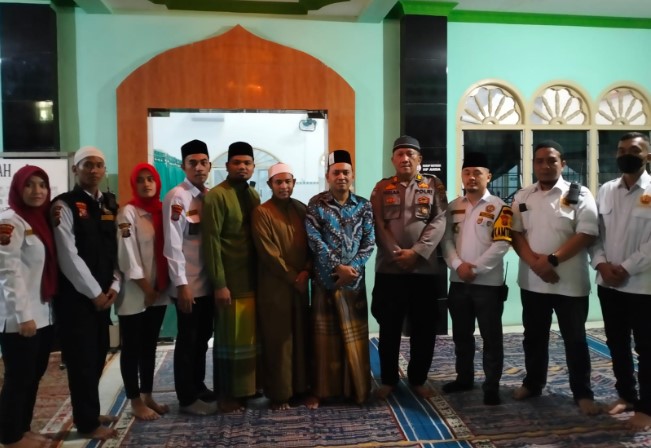  Safari Ramadan di Masjid Silaturahmi, Burhanuddin Ajak Masyarakat Dukung Penuh Kerja Polri