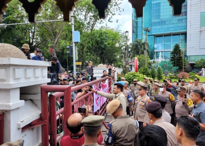  Berlangsung Kondusif, Polrestabes Kawal Aksi Demo Mahasiswa HMI di Kantor Walikota dan DPRD Medan