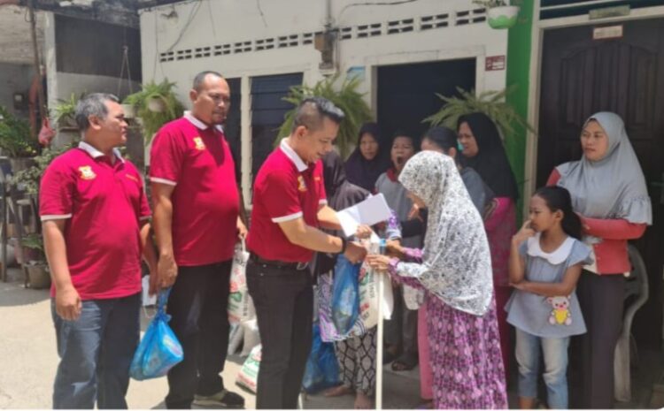  Jumat Barokah di Bulan Ramadhan, Ketua Pewarta Berbagi Sembako dan Santunan kepada Kaum Duafa dan Anak Yatim