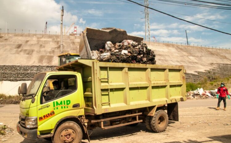  Jelang Lebaran, PT IMIP Gelar Aksi Bersih Sampah di Kecamatan Bahodopi