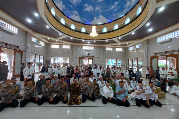  Majelis Subuh Berjemaah Jumat Berkah Ar-Raudhah Poldasu di Masjid Istiqomah, Dirbinmas: Poldasu Akan Bentuk Polisi RW