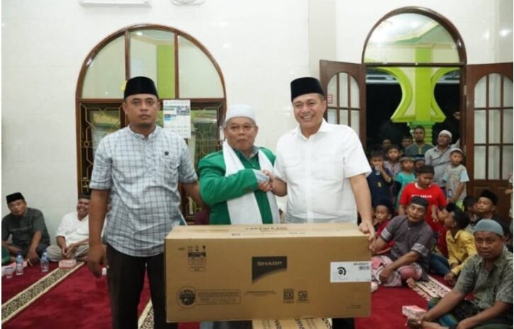  Malam Delapan Ramadhan 1444 H, Bupati Batubara Pimpin Safari Ramadhan di Masjid Qubah