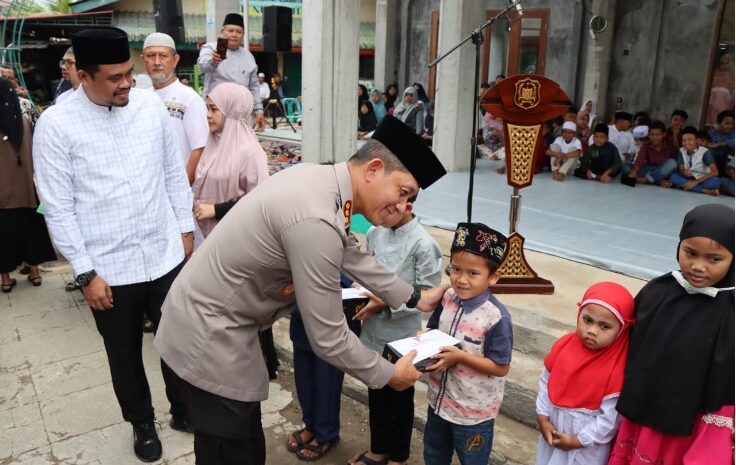 Kapolrestabes Medan Dampingi Walikota Safari Ramadhan di Masjid Nurul Hayat