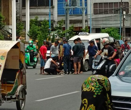  Personel Polda Sumut Diseruduk Angkot di Jalan Cirebon