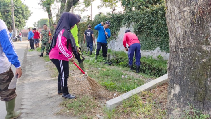  Jajaran Kecamatan Medan Sunggal Gelar Gotong Royong Bersama Wujudkan Medan Bersih