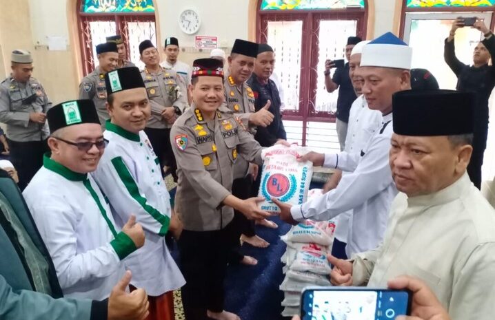 Polda Sumut Jumat Curhat di Mesjid Baiturrahman