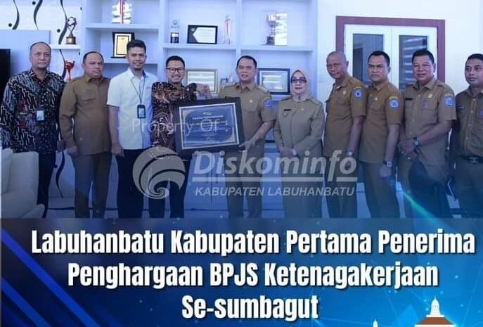  Labuhanbatu Terima Penghargaan Pertama dari BPJS Ketenagakerjaan se-Sumbagut