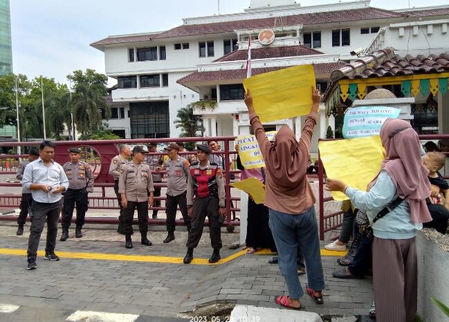 Kantor Walikota Medan Didemo, “Copot Camat Medan Perjuangan dan Kepling 09 Sidorame Timur”