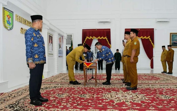  Lantik Pejabat Administrator, Pengawas, Kepala Sekolah dan Kepala Puskesmas, Ini Pesan Wabup Sergai