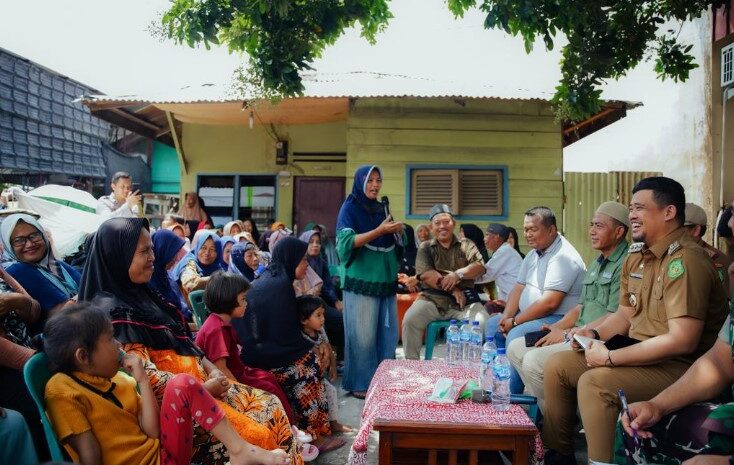 Nikmatnya Makan Siang Bersama Bobby Nasution Sambil Dengar Curhatan Warga