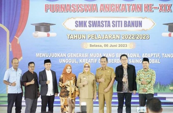  Wabup Labuhanbatu Motivasi Wisuda Purna Siswa Angkatan Ke XIX TA 2022- 2023 SMK Siti Banun