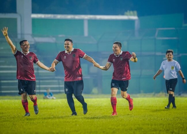 Kick Off Pertama Bobby Nasution, Tanda Dibukanya Kompetisi Sepak Bola Antar Instansi Meriahkan HUT Kota Medan Ke-433