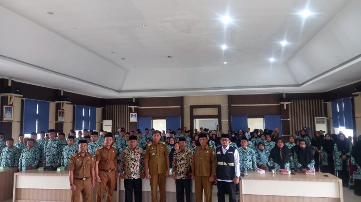 Bupati Morowali Lepas 111 Calon Jama’ah Haji Morowali Tahun 2023