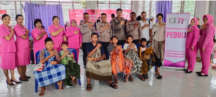  Polres Simalungun Gelar Bakti Kesehatan dan Bakti Sosial, “Polri Presisi Untuk Negeri, Pemilu Damai Menuju Indonesia Maju”