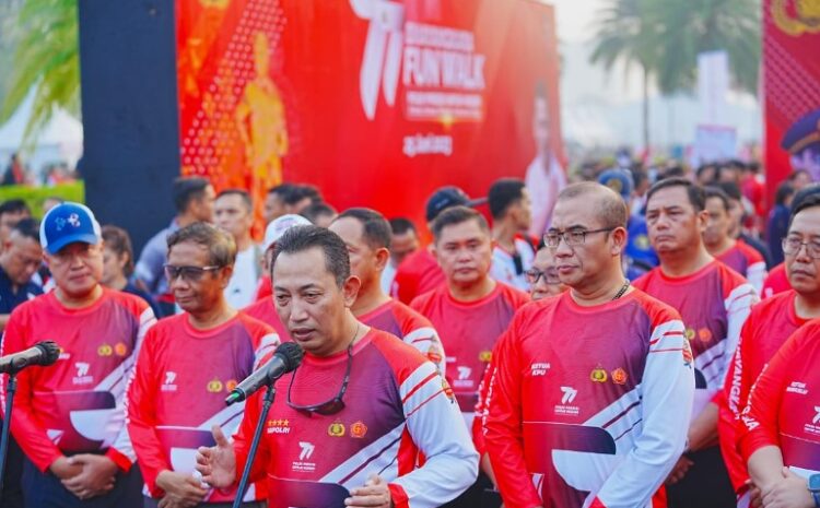 Fun Walk dengan Lintas Elemen, Kapolri Gaungkan Jaga Persatuan-Kesatuan Bangsa