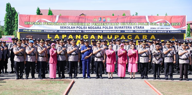  Hadiri Pendidikan Bintara Polri di SPN Hinai Langkat, Kapolrestabes Medan: Anggota Polri Harus Menjadi Insan Tribrata yang Baik