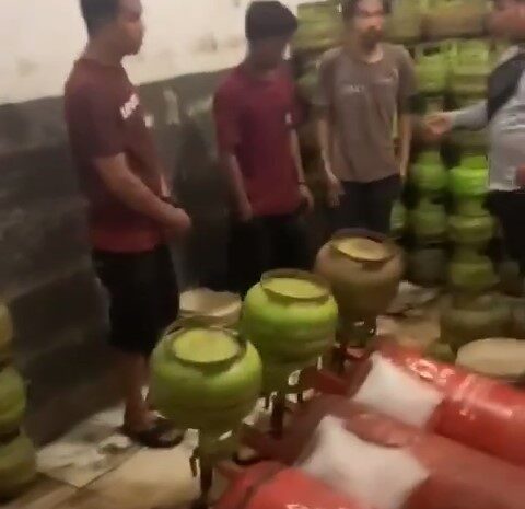  Polda Sumut Bongkar Pangkalan Pengoplos LPG Bersubsidi, Tiga Orang Ditangkap