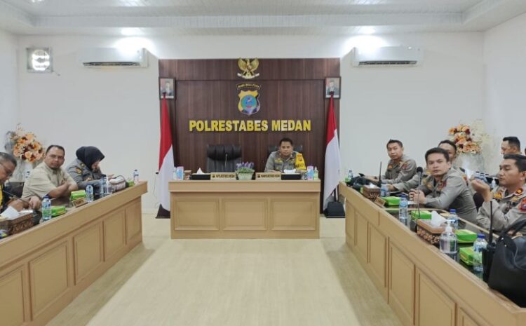  Wakapolrestabes Medan Ikuti Commander Wish Kapolda Sumut Melalui Zoom Meeting