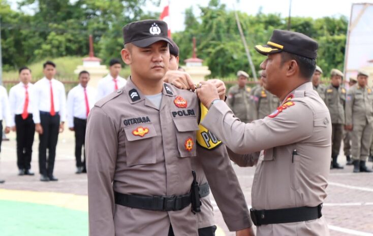 Tingkatkan Interaksi dengan Masyarakat, Polres Morowali Kukuhkan Polisi RW