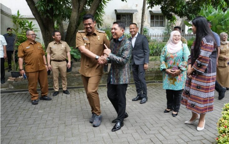 Bertemu Dengan Menteri Singapura, Wali Kota Medan Tawarkan Investasi di Kota Medan