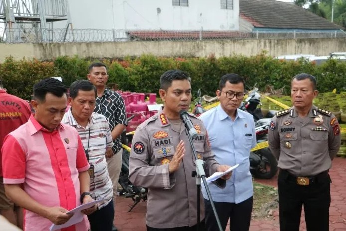  Polda Sumut Bongkar Pangkalan Oplos LPG Bersubsidi di Sunggal