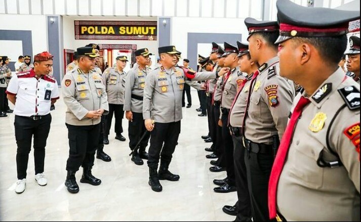  Kapolda Sumut Kukuhkan 150 Personil Polisi Pariwisata Sat Pamobvit