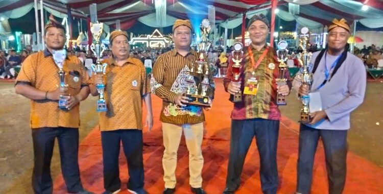  Ketua Pujakesuma Terima Juara Umum Etnis Jawa di PSBD Asahan Ke-V